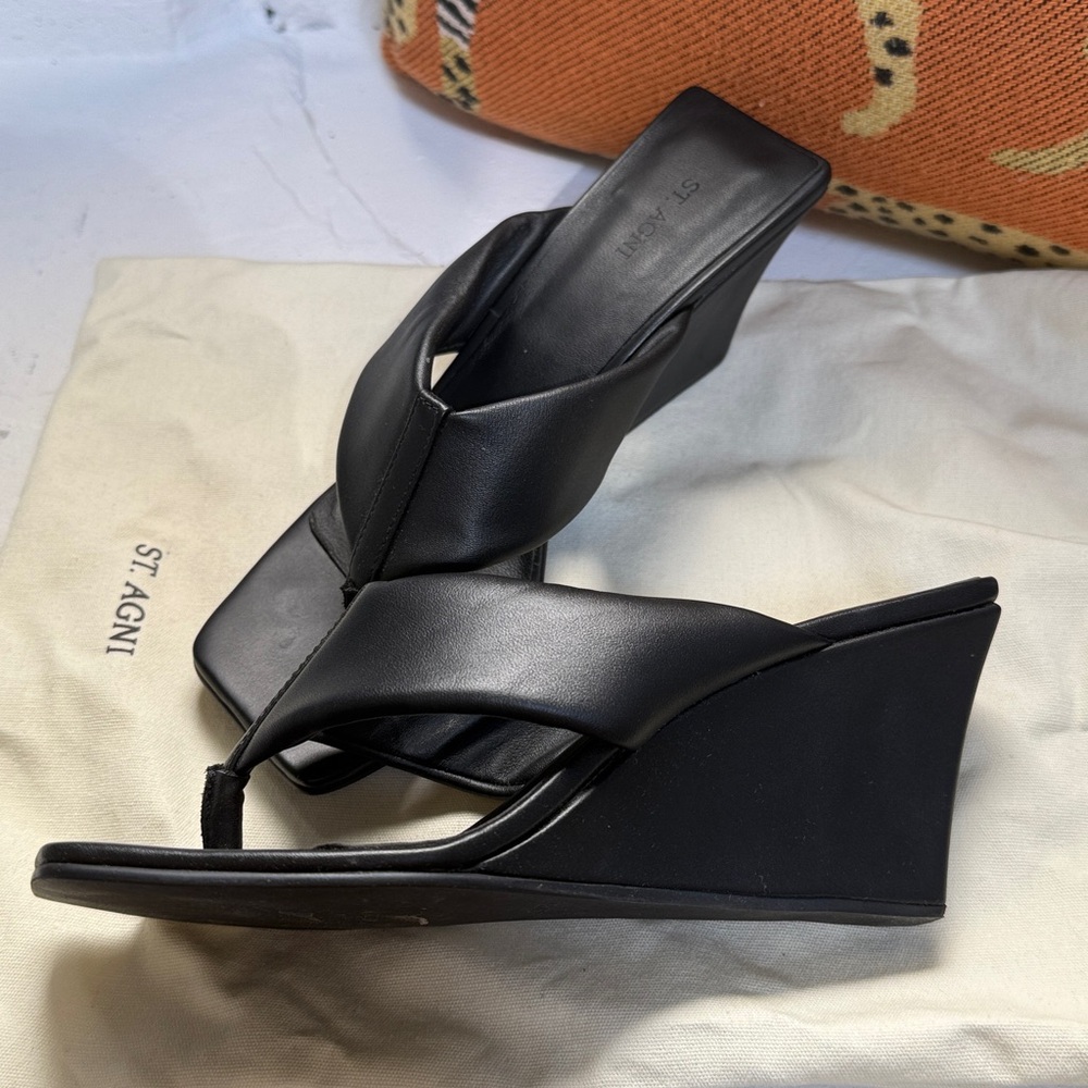 St. Agni Black Leather Square-Toe Thong Mules - Picture 2 of 4